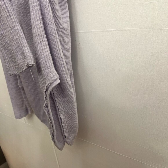 Free People Henley Tee Lilac - Picture 9 of 10